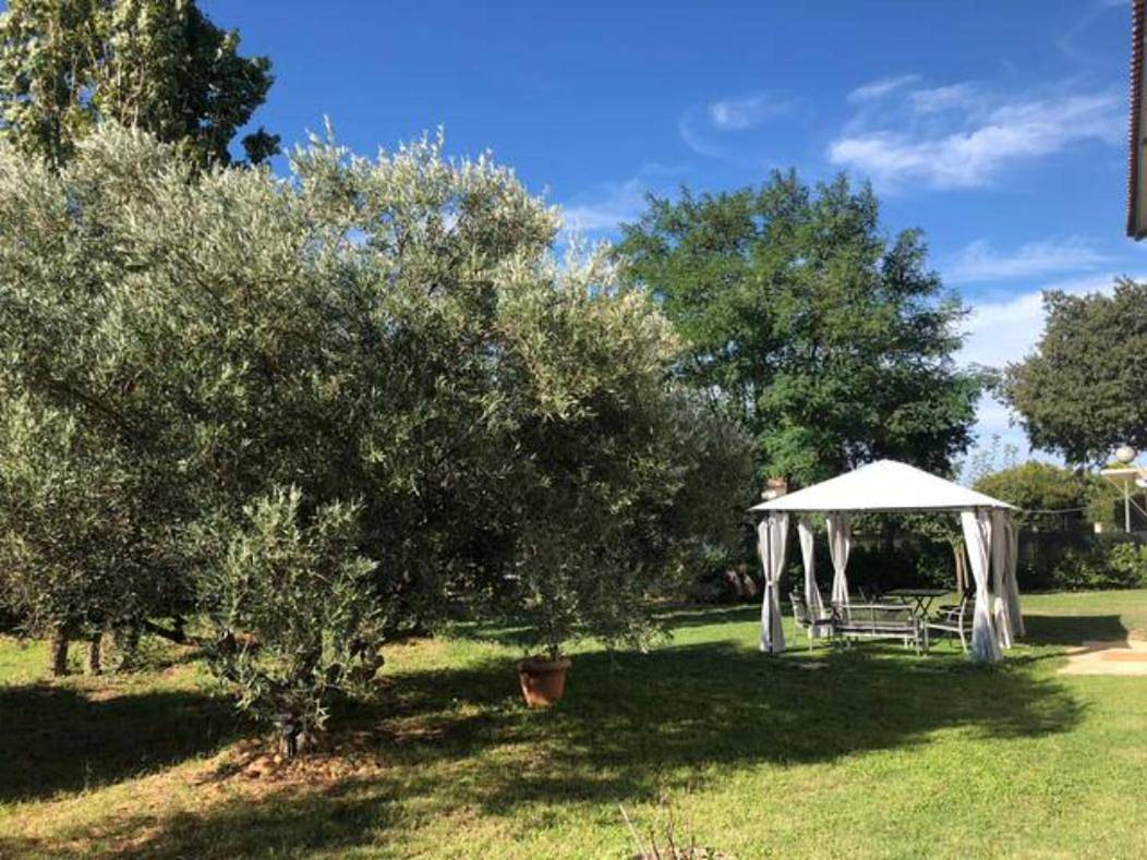 Appartement entier, Villa with Private Pool in Saint-Gilles, Côte méditerranéenne (France)
