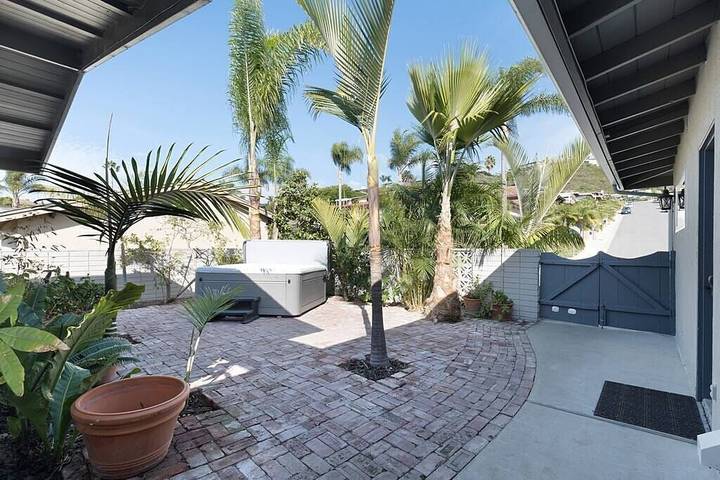 Vacation rental for 8 people, with hot tub and balcony, with pets in San Clemente