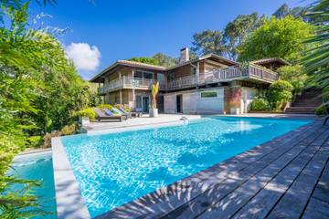 Villa pour 10 personnes, avec terrasse ainsi que jardin et sauna sur la Dune du Pilat