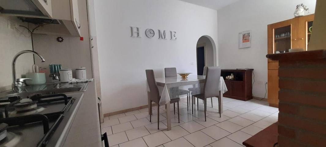 Appartamento per 4 persone, con Balcone e Terrazza nonché Panorama a Cerreto di Spoleto