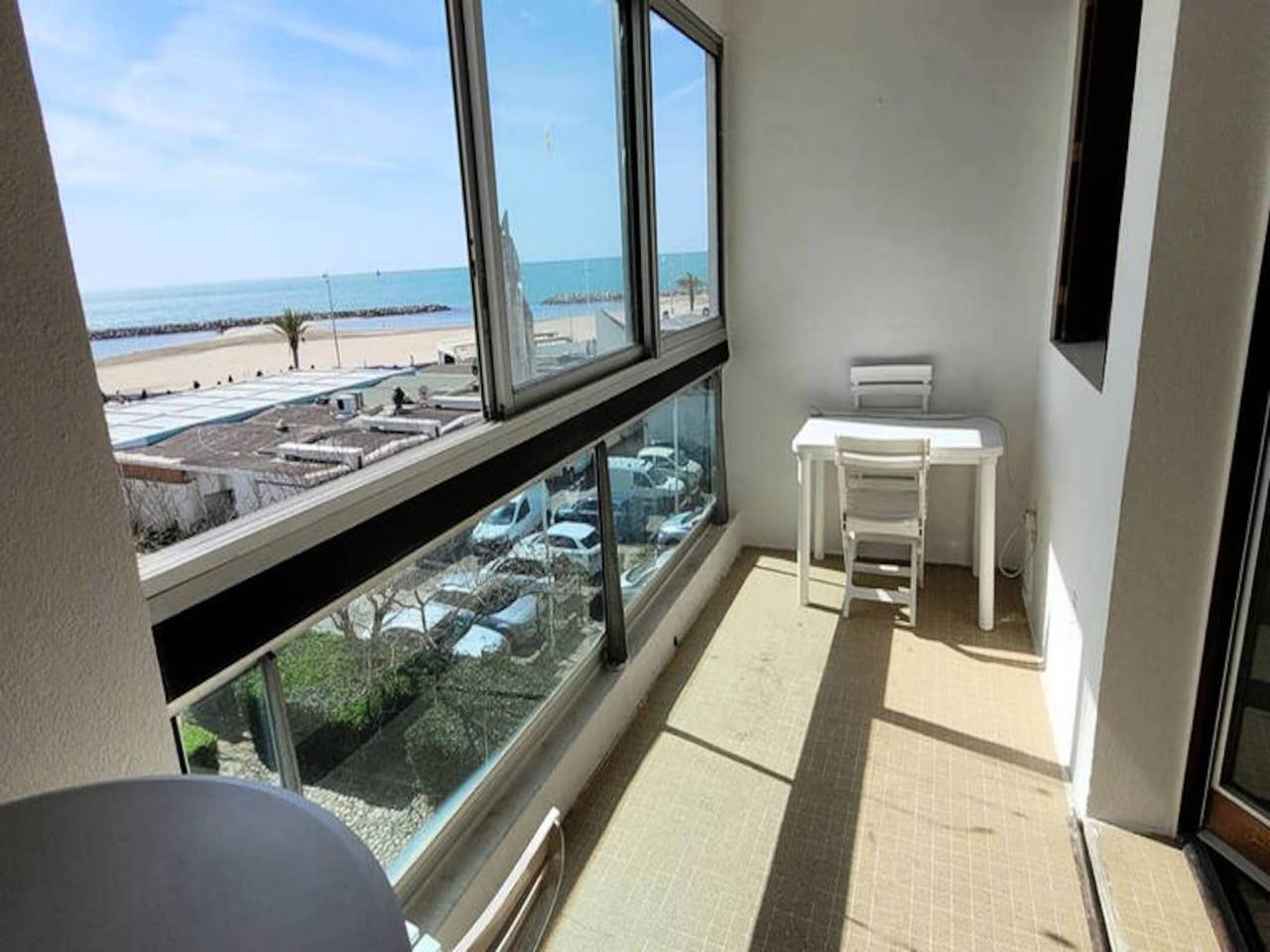 Entire apartment, Apartment in La Grande Motte with Sea View in La Grande-Motte, Côte d'Améthyste