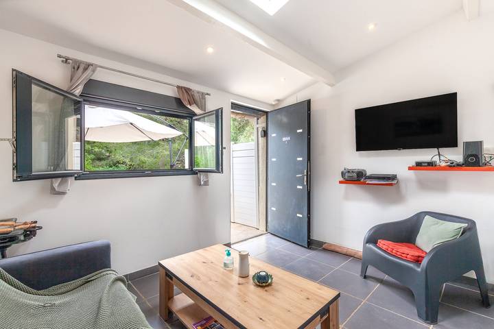 Apartamento para 7 personas, con jardín, Se admiten mascotas en Provenza-Alpes-Costa Azul