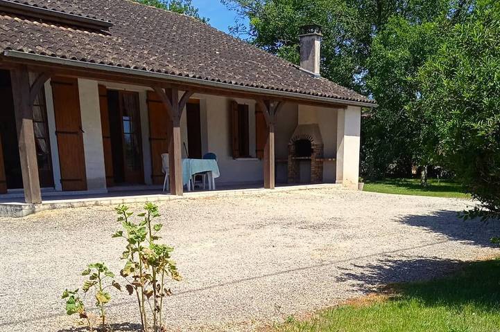 Gîte pour 4 personnes, avec jardin