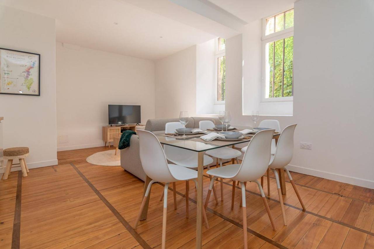 Appartement entier, Magnifique logement spacieux hyper centre in Nuits-Saint-Georges, Région de Beaune