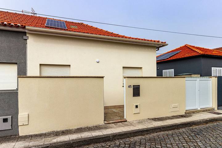 Pousada para 6 pessoas, com Jardim no Região Norte