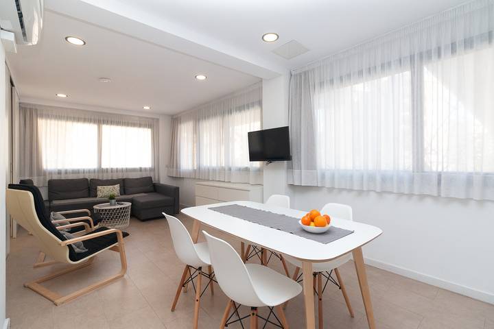 Apartamento entero, Reig 7. 1 Bedroom Apartment up to 4 people. Valencia in Valencia, Costa de Valencia