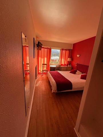 Hôtel pour 2 personnes, avec terrasse ainsi que piscine et jardin à Lorp-Sentaraille