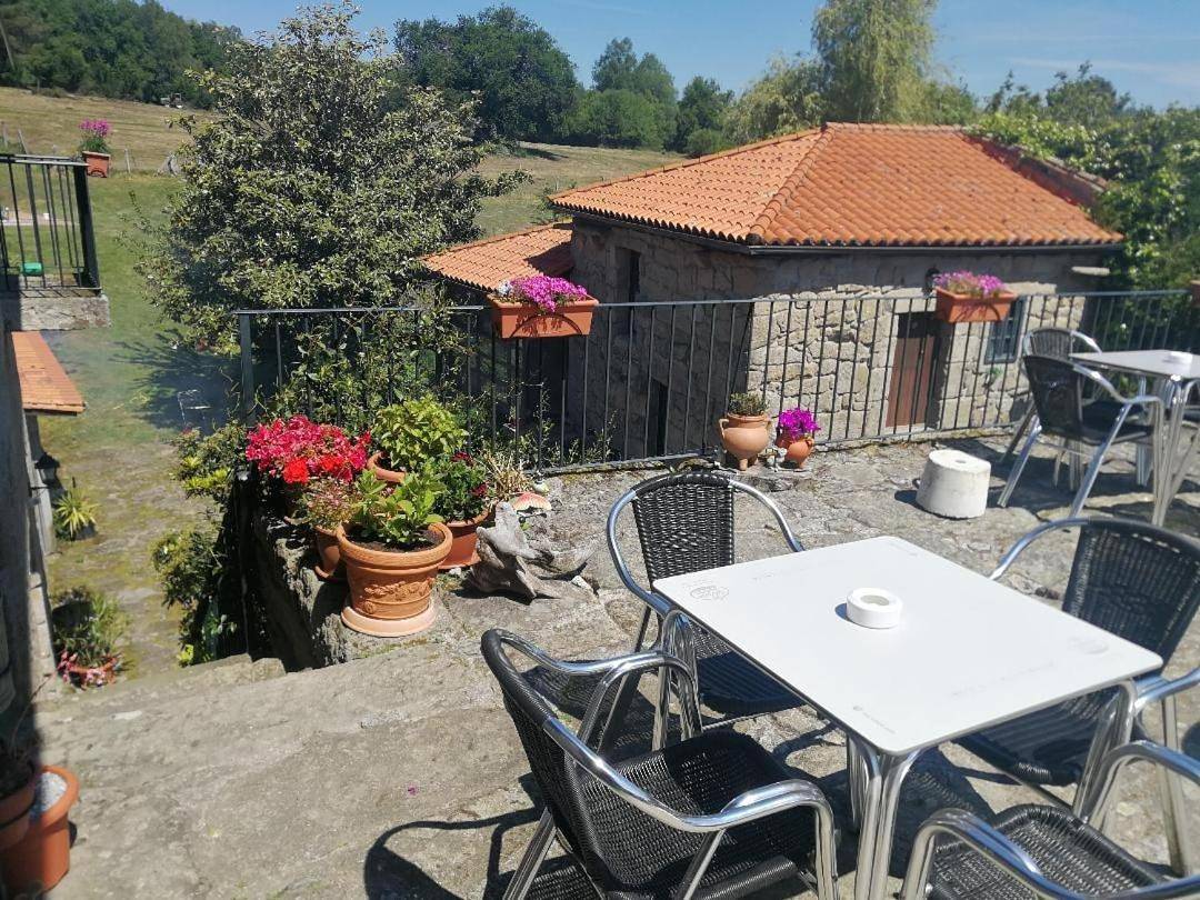 Caserio de Fontes in Nogueira de Ramuín, Reserva da Biosfera Ribeira Sacra e Serras do Oribio e Courel