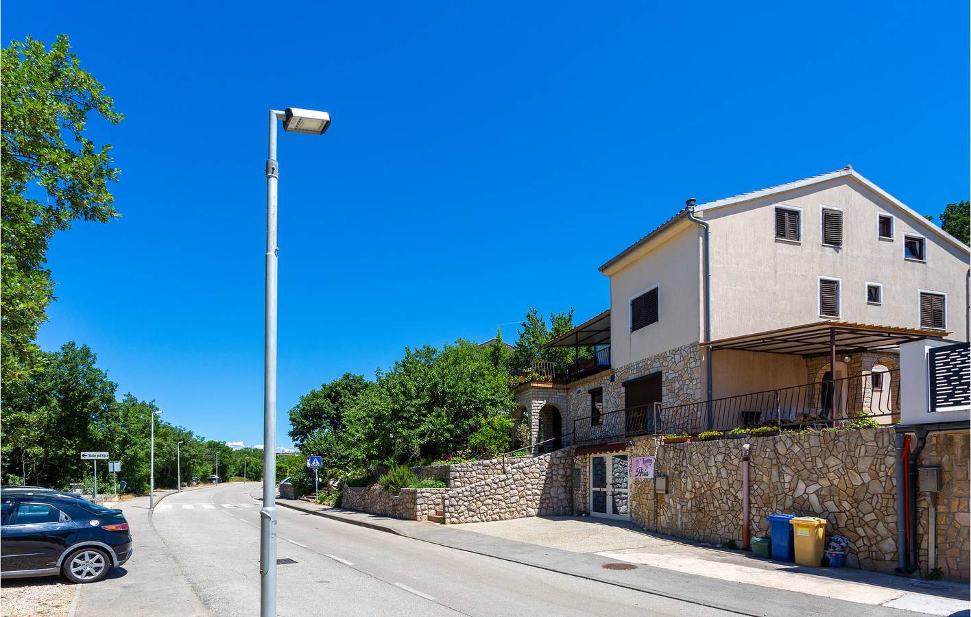 Cały apartament wypoczynkowy, Apartament wakacyjny dla 5 osób z taras in Njivice, Krk