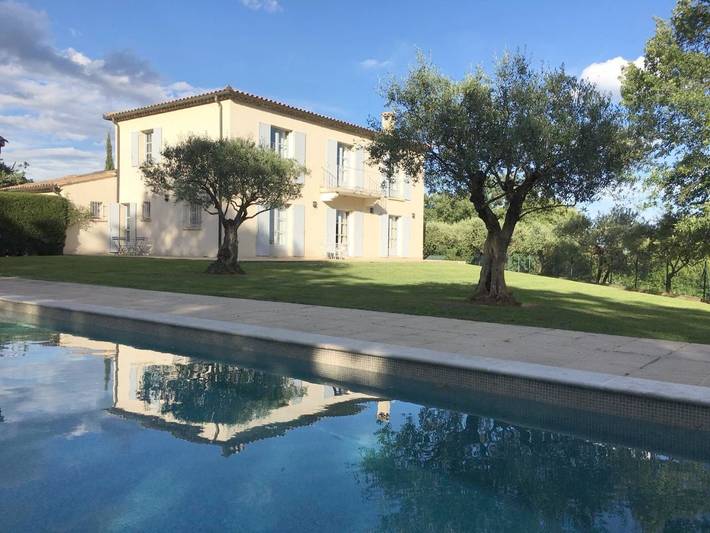 Location de vacances pour 13 personnes, avec jacuzzi ainsi que jardin et piscine à Martignargues - 2