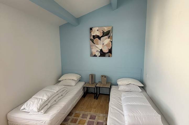 3 stars - 2 minutes from the beach - 2 bathrooms in La Couarde-sur-Mer, Ile de Re