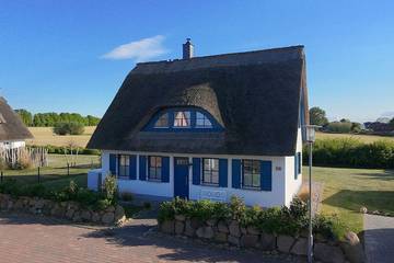 Ferienhaus für 6 Personen, mit Sauna und Garten sowie Balkon in Kalkhorst
