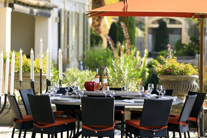 Location de vacances pour 16 personnes, avec terrasse et jardin à Tarascon - 2