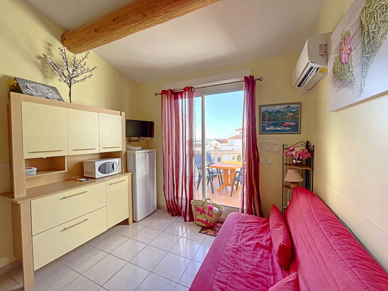 Apartamento entero, Apartamento para 4 pers con vista al mar y aire acondicionado en Saintes-Maries-de-la-Mer in Saintes-Maries-de-la-Mer, Region de Arles