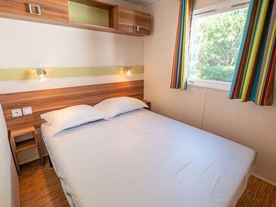 Camping Coeur de Vendée - Mobilhome 4 personnes - Comfort | 2 Ch. | 4 Pers. | Terrasse surélevée in La Boissière-de-Montaigu, Vallée de la Loire