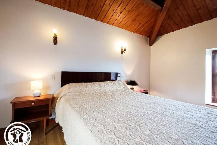 Location de vacances pour 6 personnes, avec jardin à Albas - 2