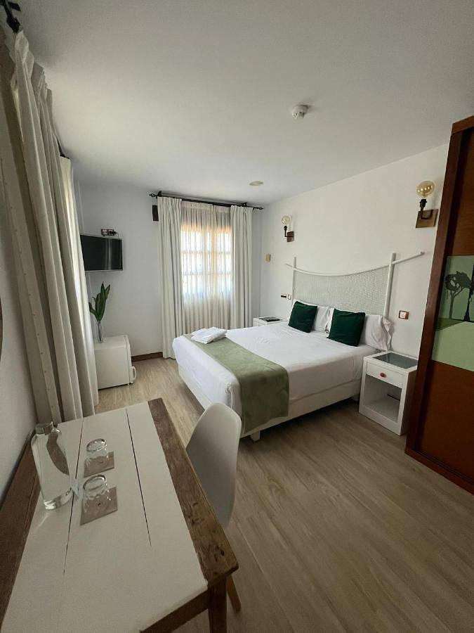 Maison d’hôte pour 2 personnes, avec Terrasse et Jacuzzi ainsi que Jardin et Piscine dans Cantabrie - 2