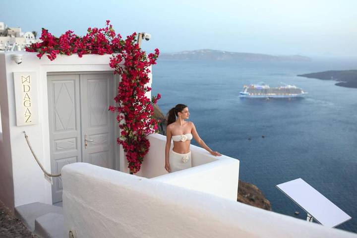 Alojamiento y desayuno para 3 personas, con jacuzzi y jardín en Santorini
