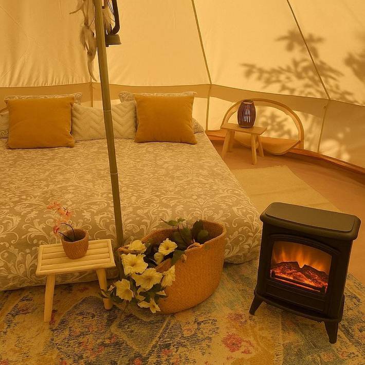 Tienda para 4 personas, con piscina además de jardín y vistas, Se admiten mascotas en Región de Murcia