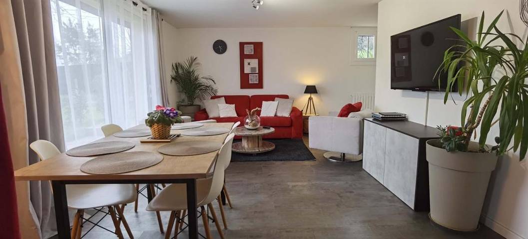 Gîte pour 6 personnes, avec Terrasse et Jardin à Villefranque - 2
