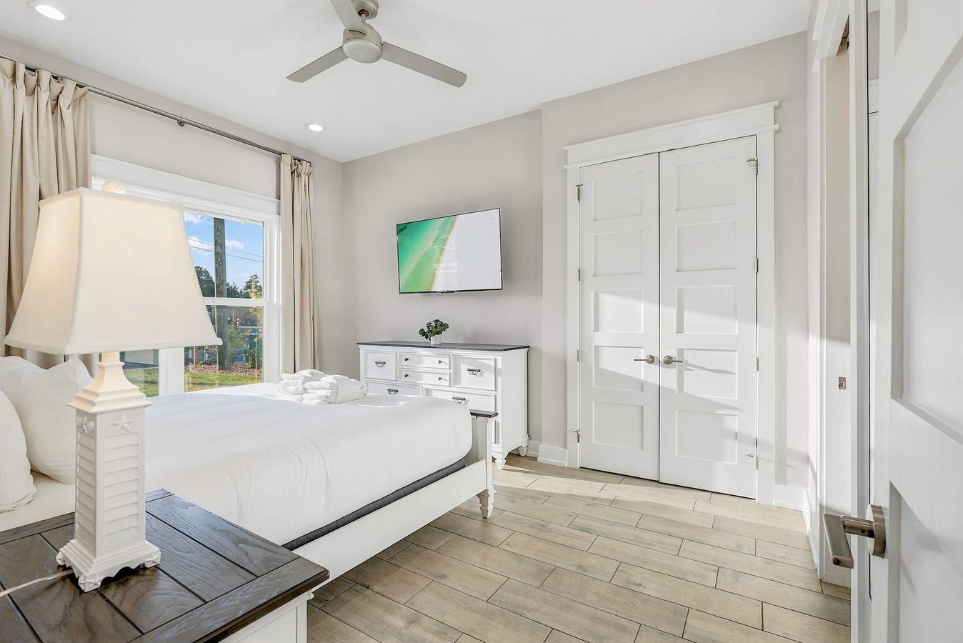 Downtime Laguna Dunes   Upscale Beach House for 16 in Gulf Resort Beach, Emerald Coast
