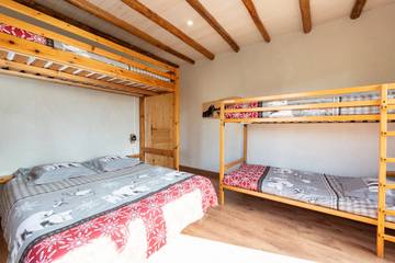 Location De Vacances pour 12 Personnes dans Albiez-Montrond, Région de Saint-Jean-de-Maurienne, Photo 3