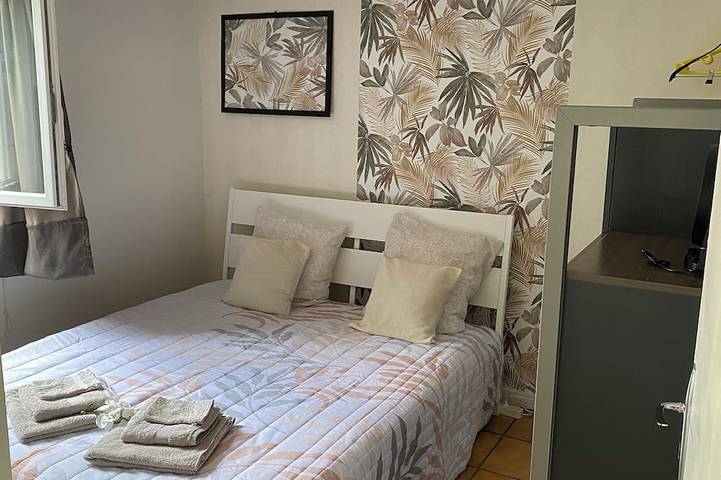 Gîte pour 2 personnes, avec terrasse ainsi que jardin et piscine à Labenne - 2