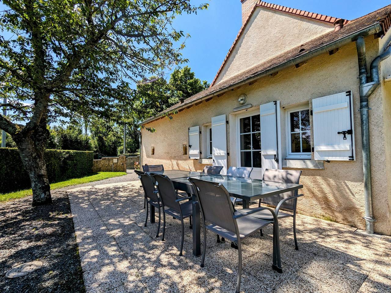 Ancienne ferme rénovée avec jardin clos et vélos, au cœur de la Vallée Noire en Berry in Sarzay, Région de La Châtre