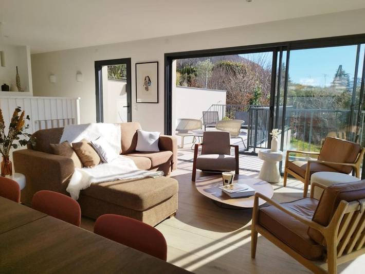 Villa pour 7 personnes, avec vue ainsi que vue sur le lac et terrasse à Veyrier-du-Lac - 4