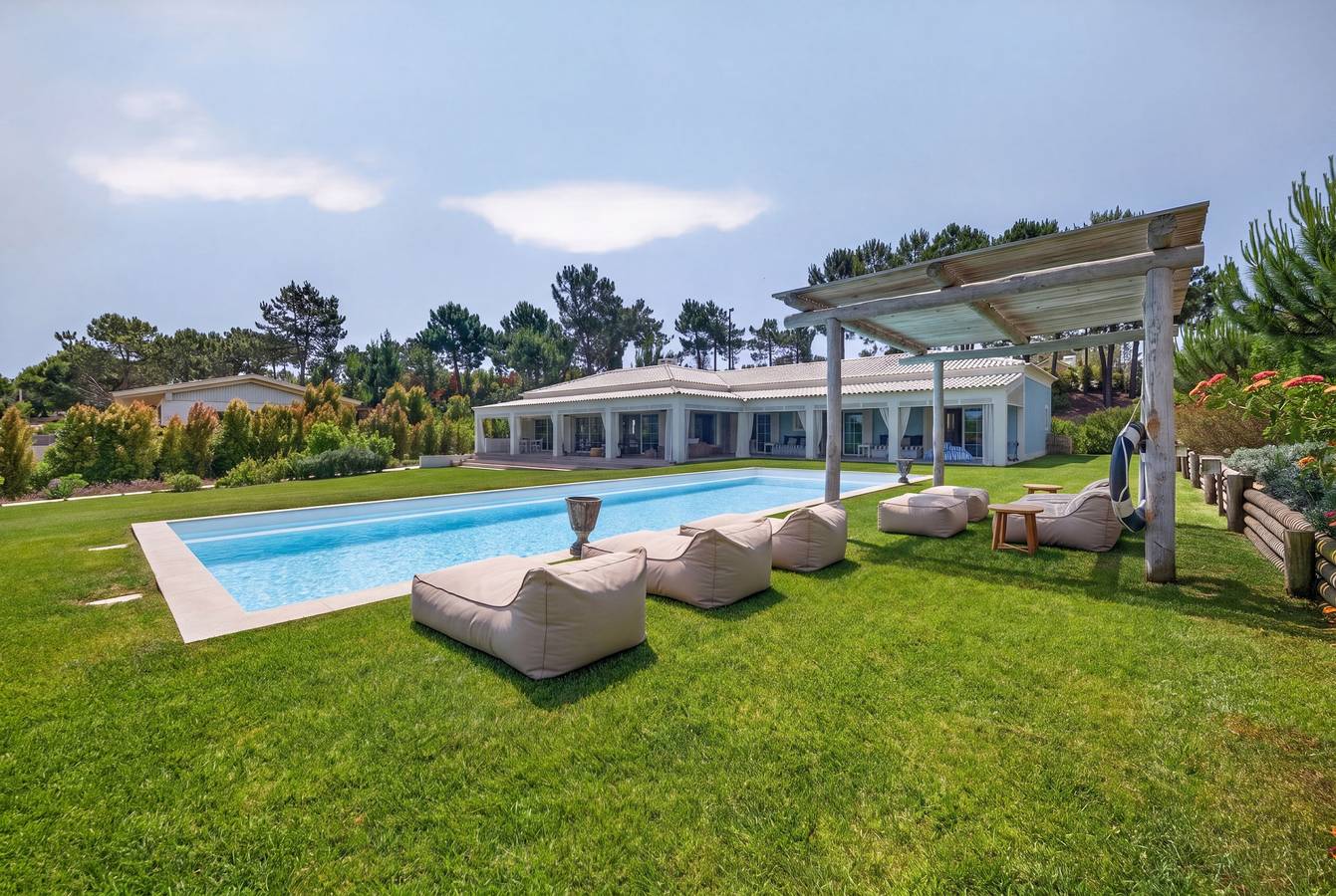 Villa Lottus in Praia do Carvalhal, Carvalhal