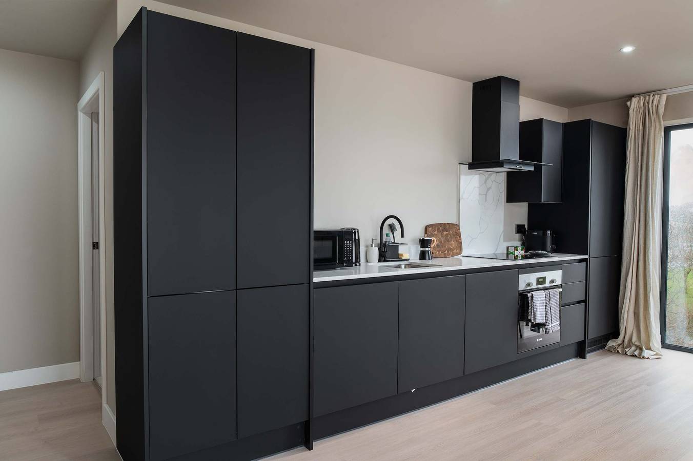 Entire apartment, Spacious 1Bed Birmingham Apartment w Roof Terrace in Birmingham, Birmingham Area