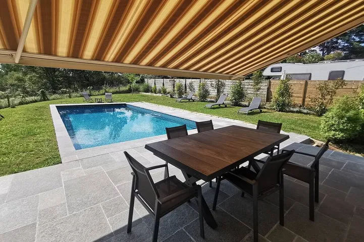 Villa for 8 people, with garden - 1