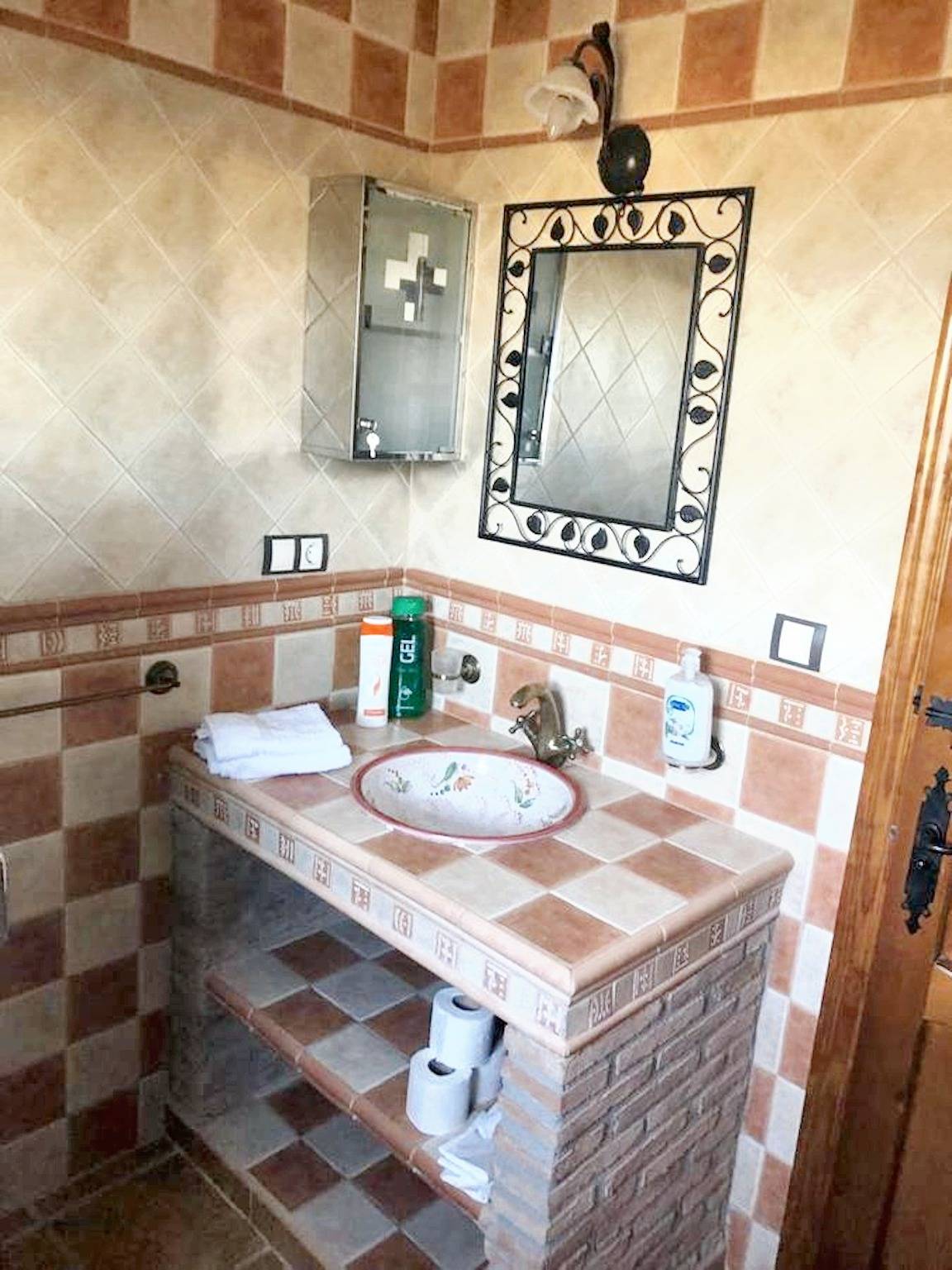 Casa encantadora en Pozo Alcón con piscina in Cuevas del Campo, Geoparque de Granada