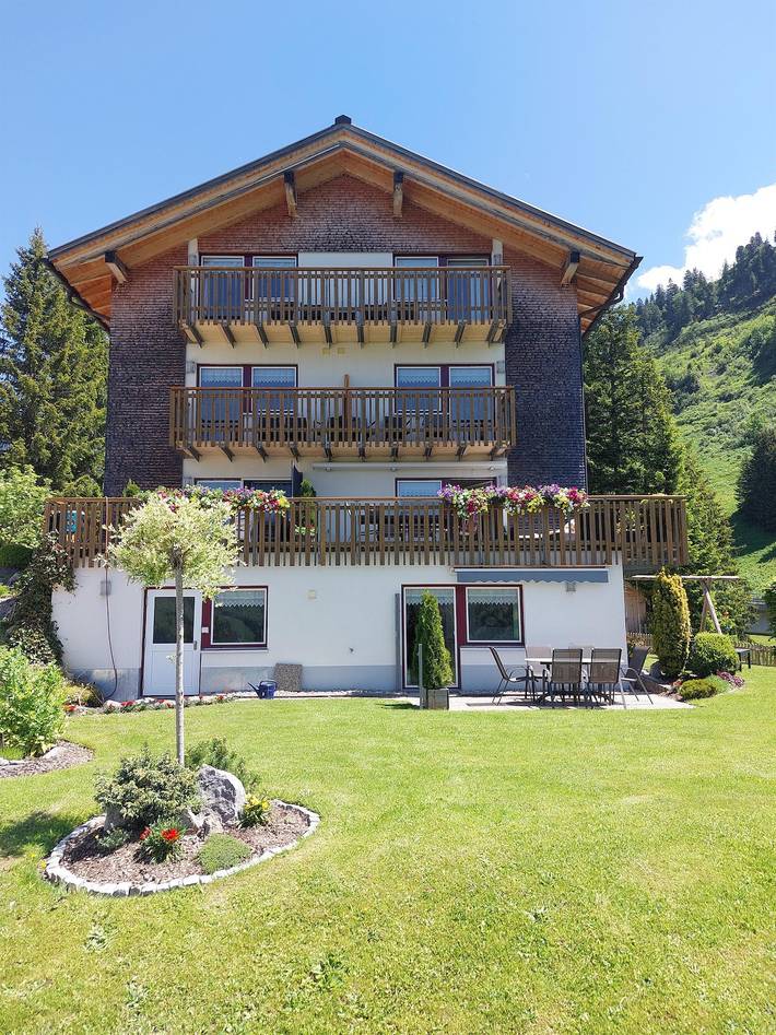 Ferienwohnung für 8 Personen, mit Sauna und Garten sowie Ausblick, mit Haustier in Schröcken - 3