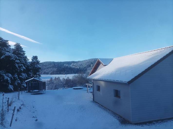 Gîte pour 4 personnes, avec vue ainsi que piscine et balcon à Laussonne - 3
