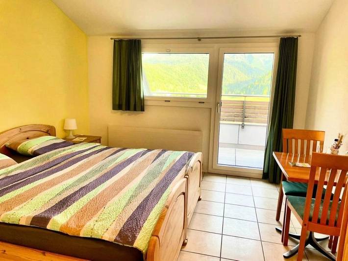 Ferienwohnung für 2 Personen, mit Garten und Terrasse sowie Ausblick, mit Haustier am Vierwaldstättersee - 2