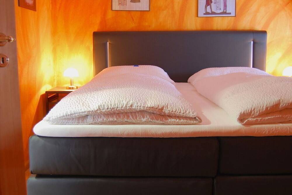 Ganze Wohnung, Fewo 90m² mit Sauna zur alleinnutzung. Terrasse, Garten, Carport in Sönnebüll, Nordfriesland