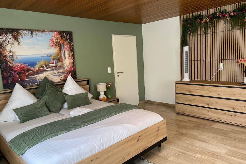 Apartamento inteiro, Vacation Rental with a Children's Playroom in Colmberg, Near Rothenburg o.d.T. and Ansbach in Colmberg, Romantische Straße