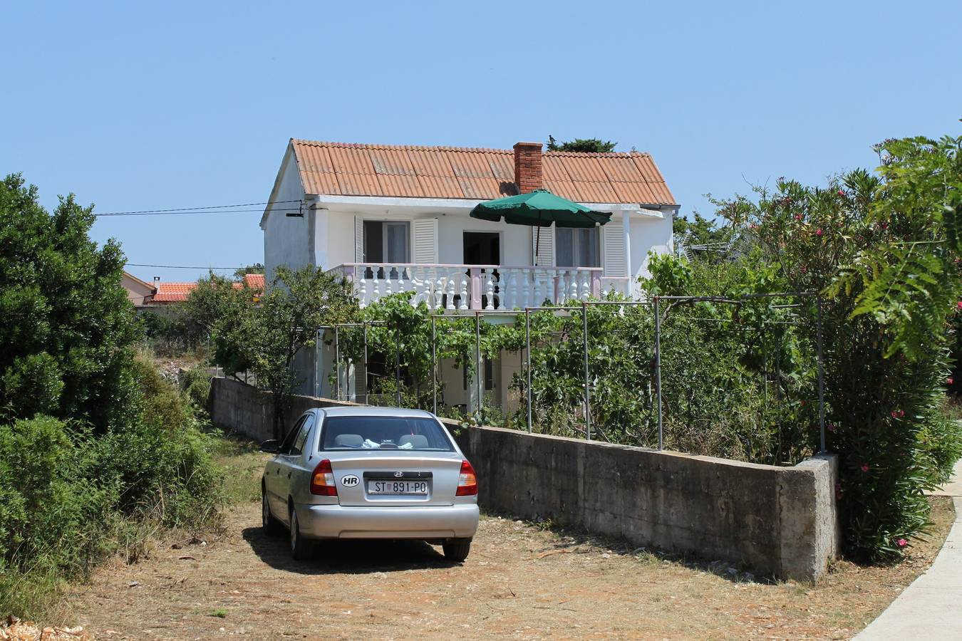 Ganze Wohnung, 1-Zimmer-Ferienwohnung mit Terrasse Verunic, Dugi otok A-8104-b in Sali, Dugi Otok