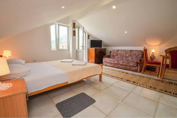 Gîte pour 4 personnes dans Risan - 2