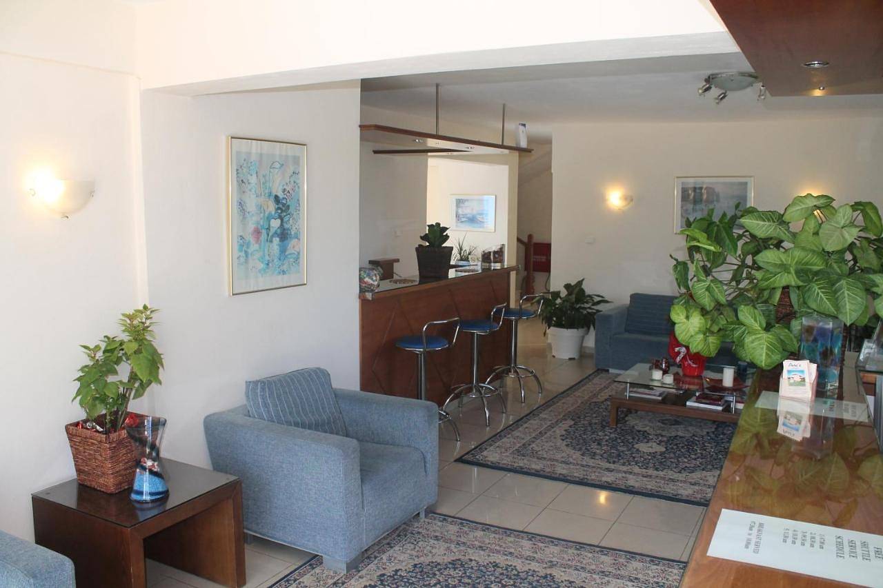 Peri's Hotel in Artemi, Côte est de la région de l'Attique