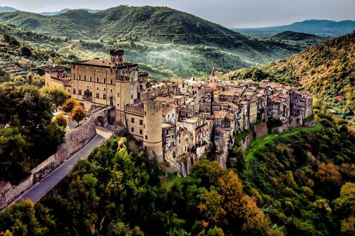 Appartamento per 6 persone, con Terrazza e Idromassaggio nonché Giardino a San Gregorio da Sassola