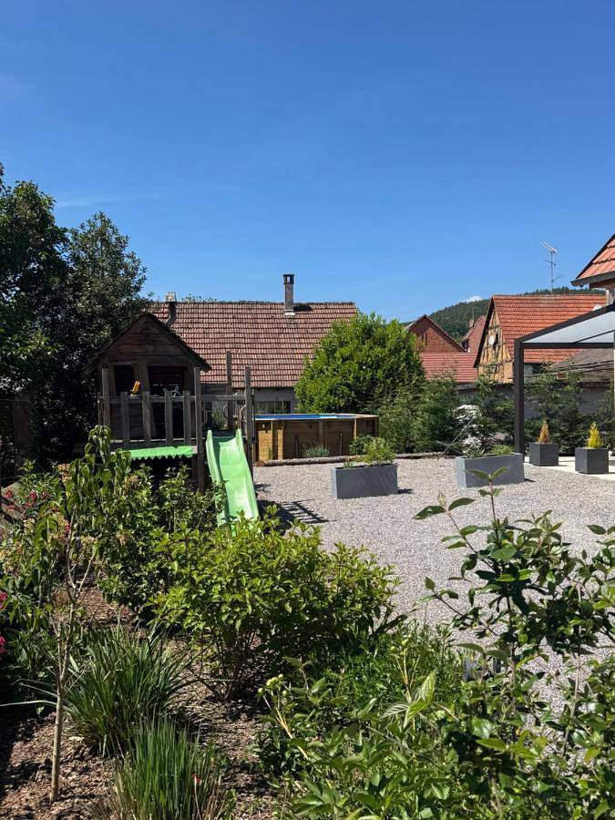 Location de vacances pour 10 personnes, avec piscine et sauna ainsi que jardin et vue, animaux acceptés à Lembach - 4