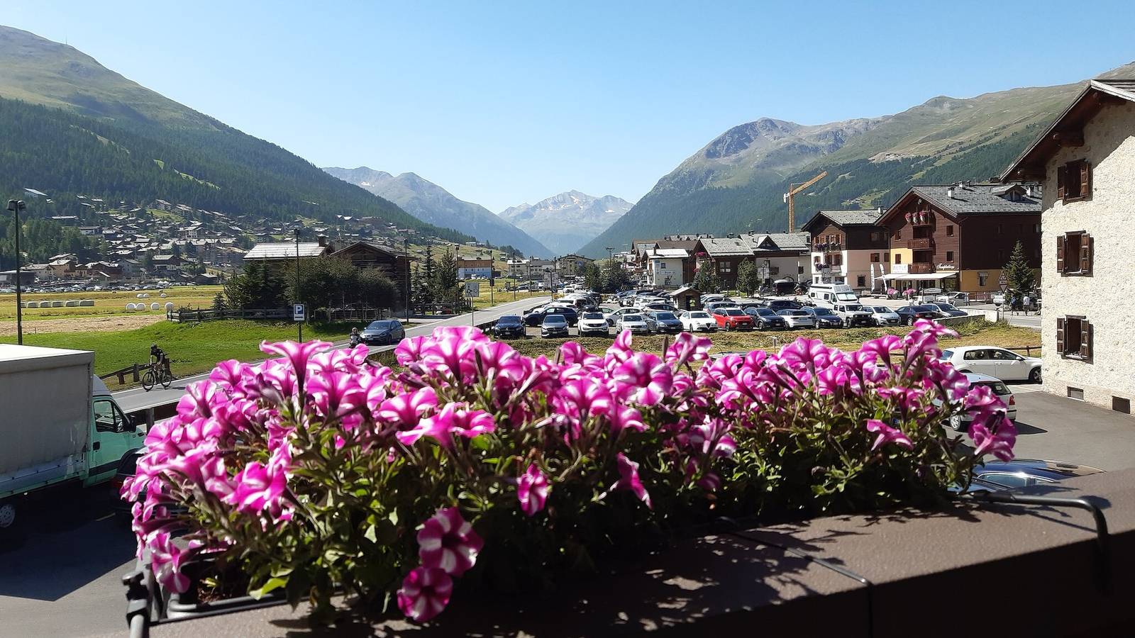 Appartement entier, Appartement de vacances "Arcobaleno Bianco" avec vue sur les montagnes, Wi-Fi et jardin in Livigno (Town), Livigno
