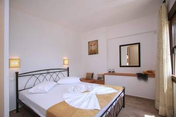 Villa for 3 People in Skopelos, Decentralized Administration of Thessaly - Central Greece, Photo 1