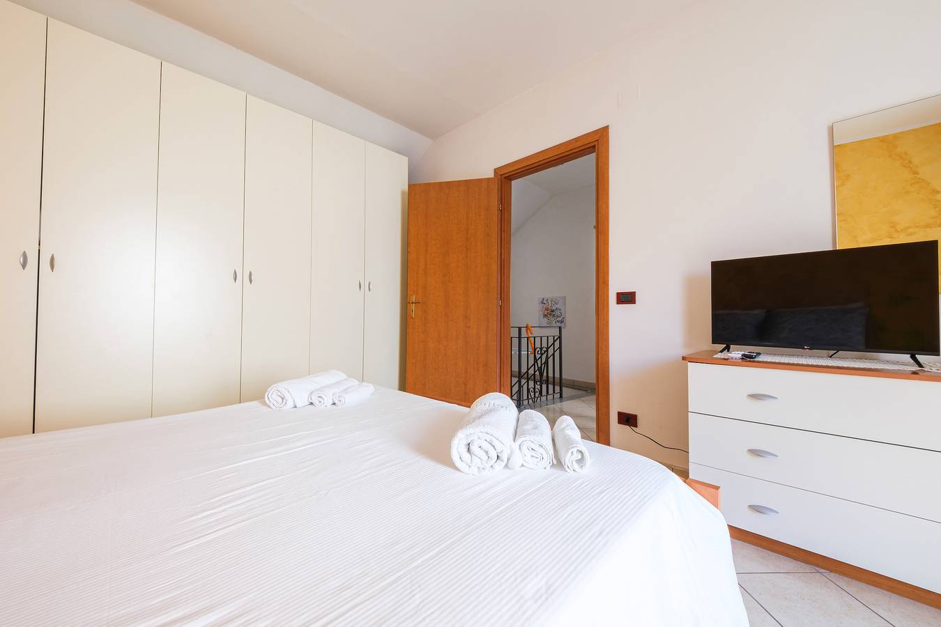 Ganze Wohnung, Apartment 'Casetta Bella' mit Balkon, Wlan und Klimaanlage in Condrò, Messina Provinz