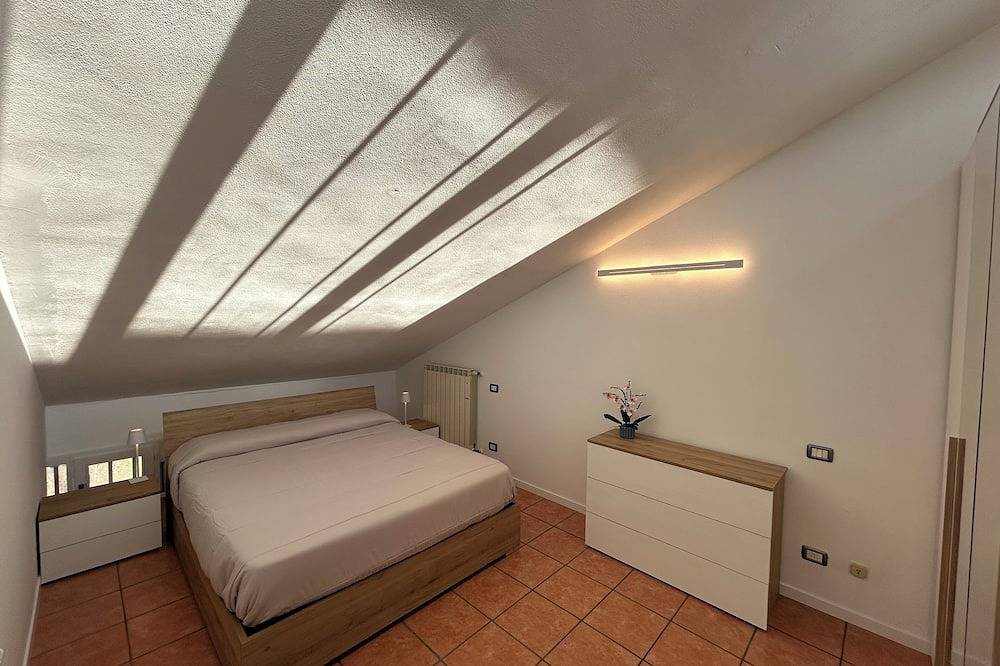 Ganze Wohnung, Stefano's cozy apartment in Erba, Brianza