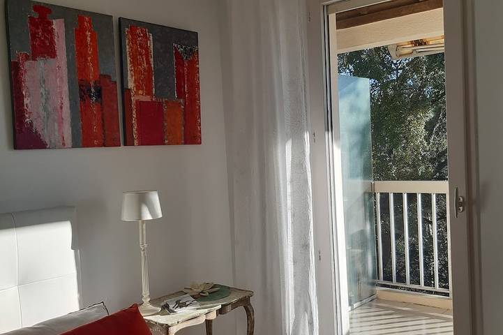 Gîte pour 4 personnes, avec jardin et piscine dans Golf et Tennis Club de Valescure - 4