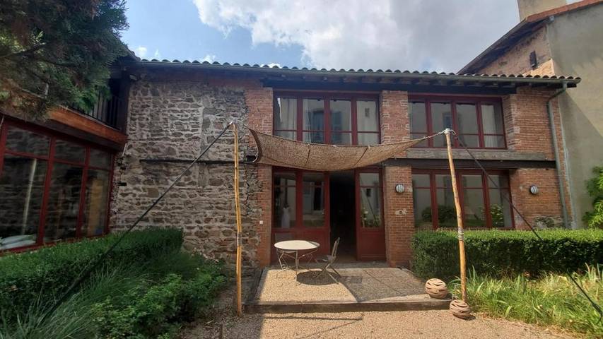 Maison de vacances pour 4 personnes, avec Balcon et Terrasse ainsi que Jardin et Piscine