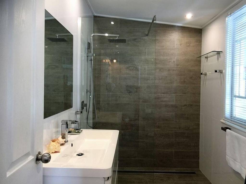 Duk 'n' Willa Beach Cottage in Pialba, Hervey Bay